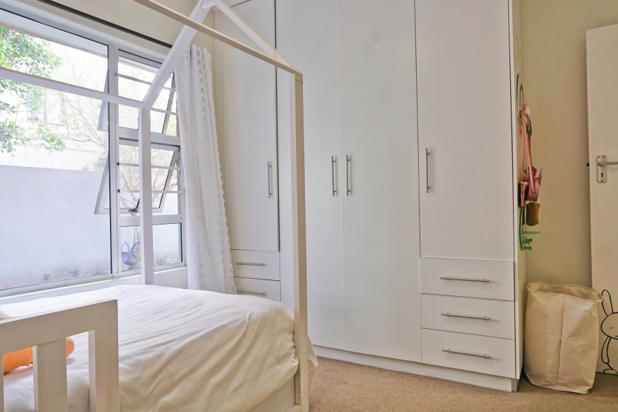 5 Bedroom Property for Sale in Sunrise On Sea Eastern Cape